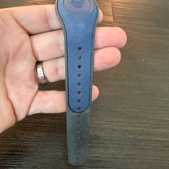 Blue Disney MagicBand - Picture 4 of 5